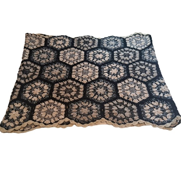 Through The Country Door Mosaic Pattern Buff Mixed Neutral Shades - Picture 2 of 5